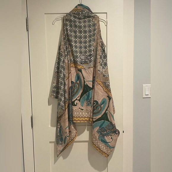 Freeway Layered Cardigan - Picture 3 of 5